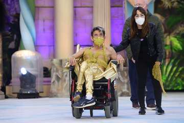 La XIII Gala de la Integración viste el escenario del Carnaval de La Tierra con el desfile de sus participantes/Lpcarnaval.